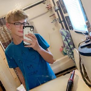 Meet your Posher, Coby